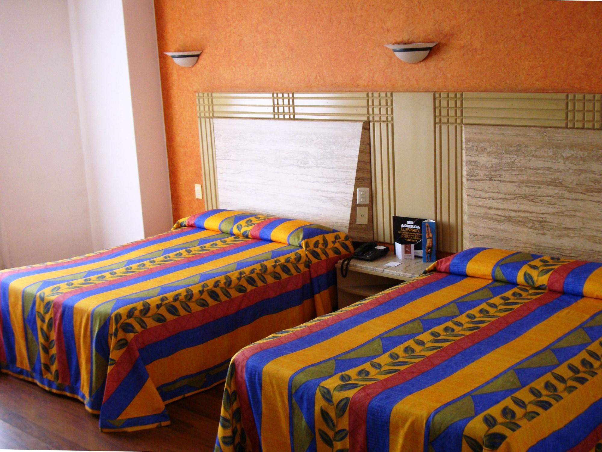 Hotel Cervantes Guadalajara Kültér fotó