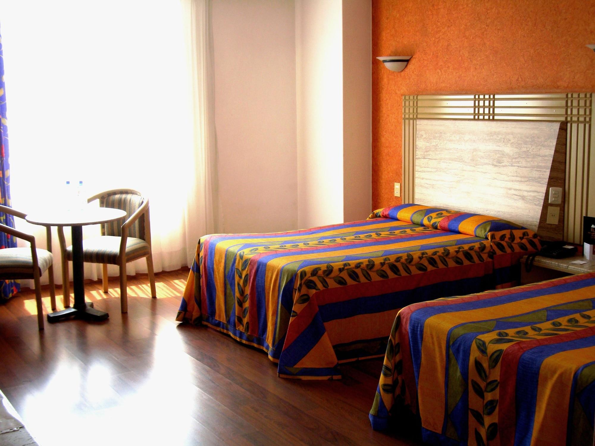 Hotel Cervantes Guadalajara Kültér fotó