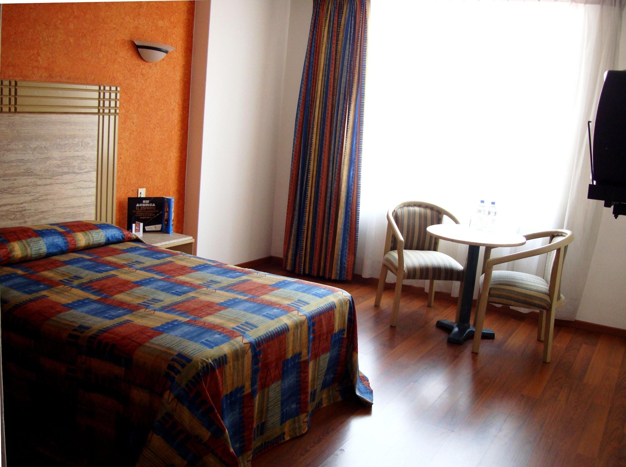 Hotel Cervantes Guadalajara Kültér fotó